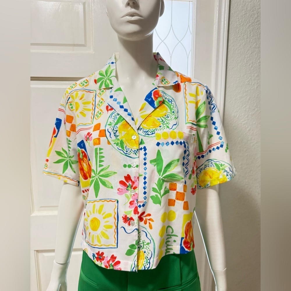 Cyntniu kowley Multicolor Floral SLEEPWEAR Short Sleeve Shirt, size small  L-19